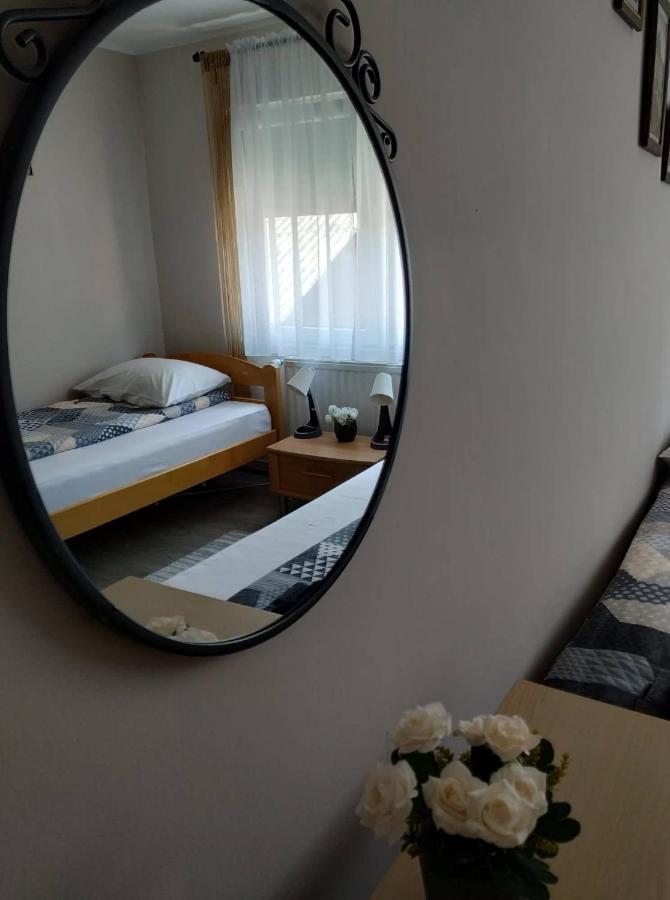 Ariana Apartman Kragujevac Luaran gambar