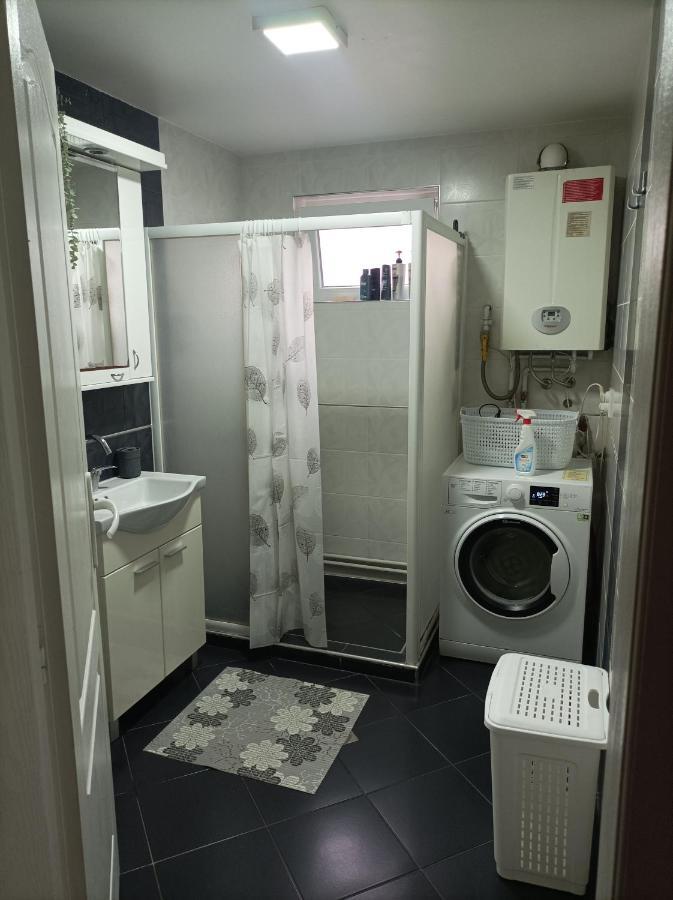 Ariana Apartman Kragujevac Luaran gambar