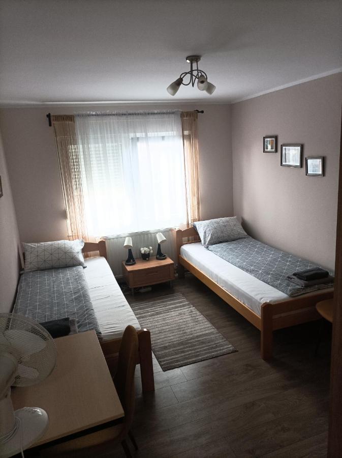 Ariana Apartman Kragujevac Luaran gambar