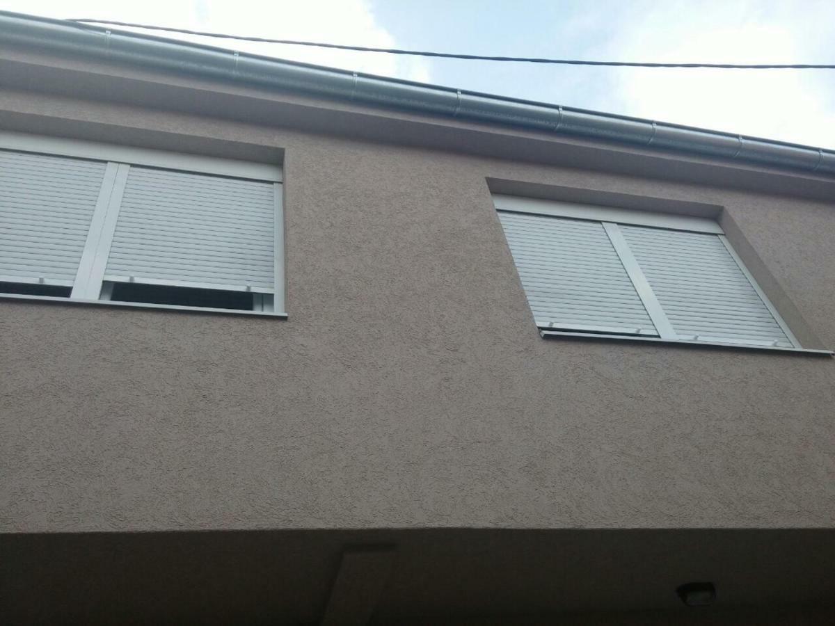 Ariana Apartman Kragujevac Luaran gambar